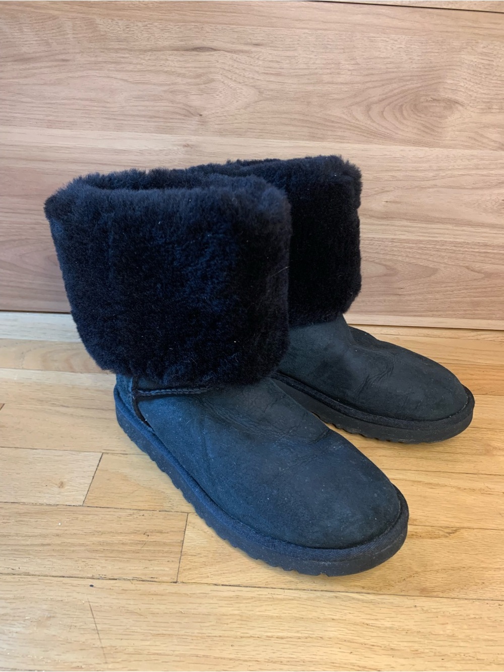 UGG Classic Black Tall Boots - Size 8 - Picture 2 of 7
